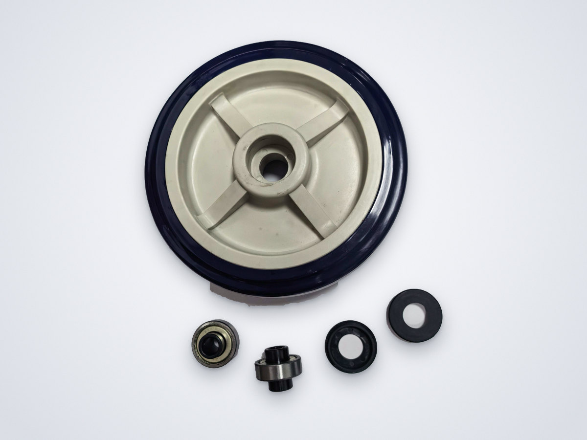 Wheel with navy tread and stone hub, with bearings and seals